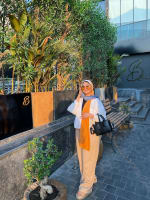 Flowy pants in latte