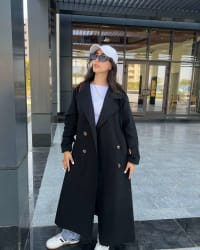 Long trench coat in black 