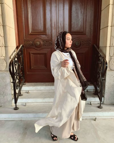 Flowy cardigan in beige 