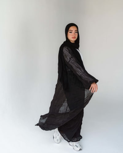 Chiffon Pleated kimono in black 