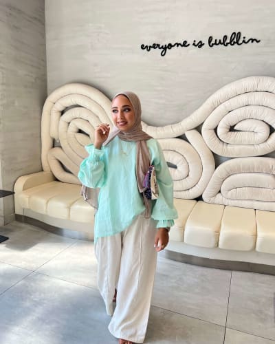 Basic top in baby blue 