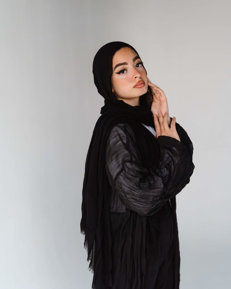 Chiffon Pleated kimono in black 