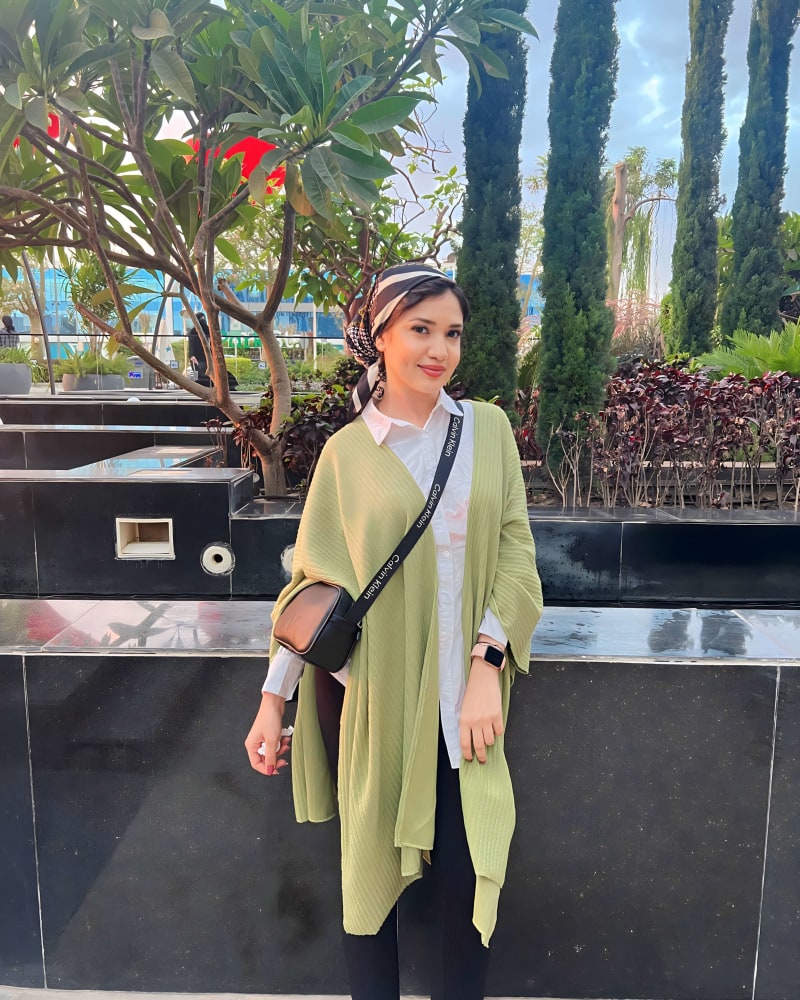 Lissa cape in mint green