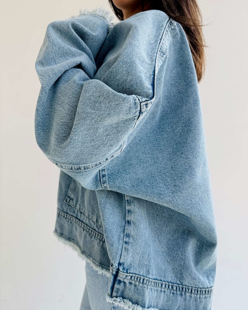 Denim jacket 