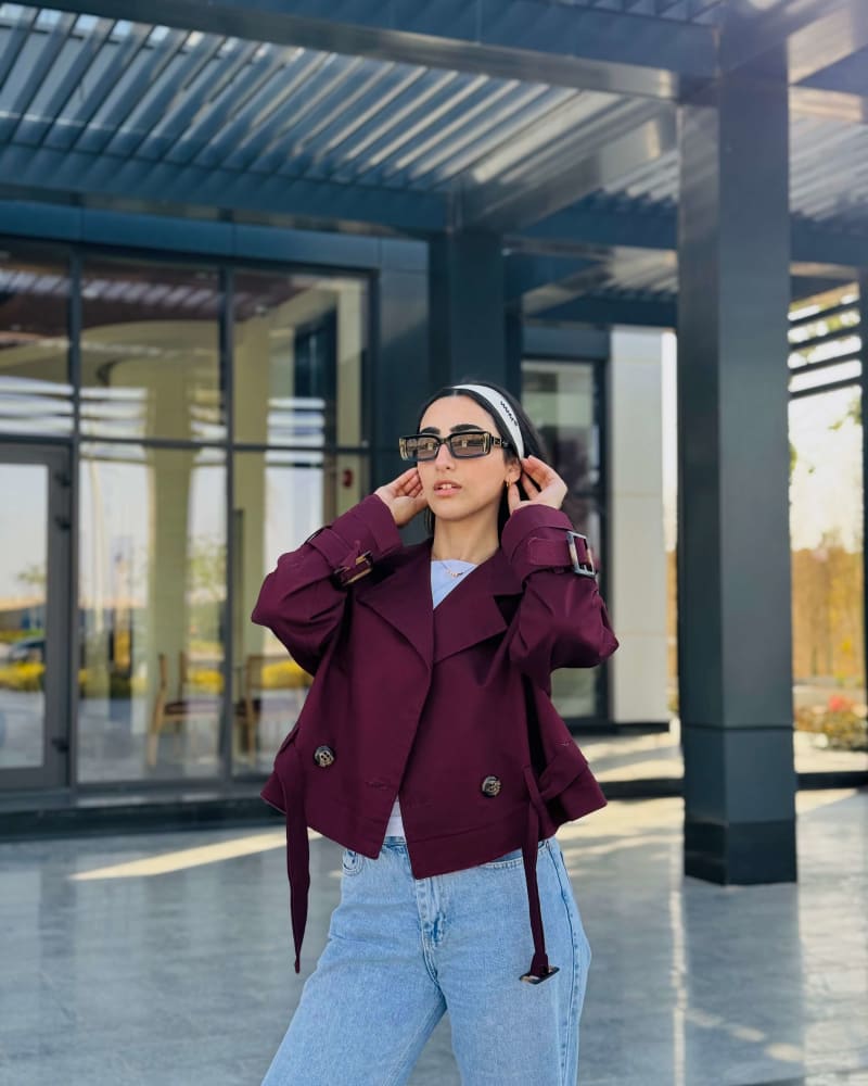 Cropped coat in burgundy 